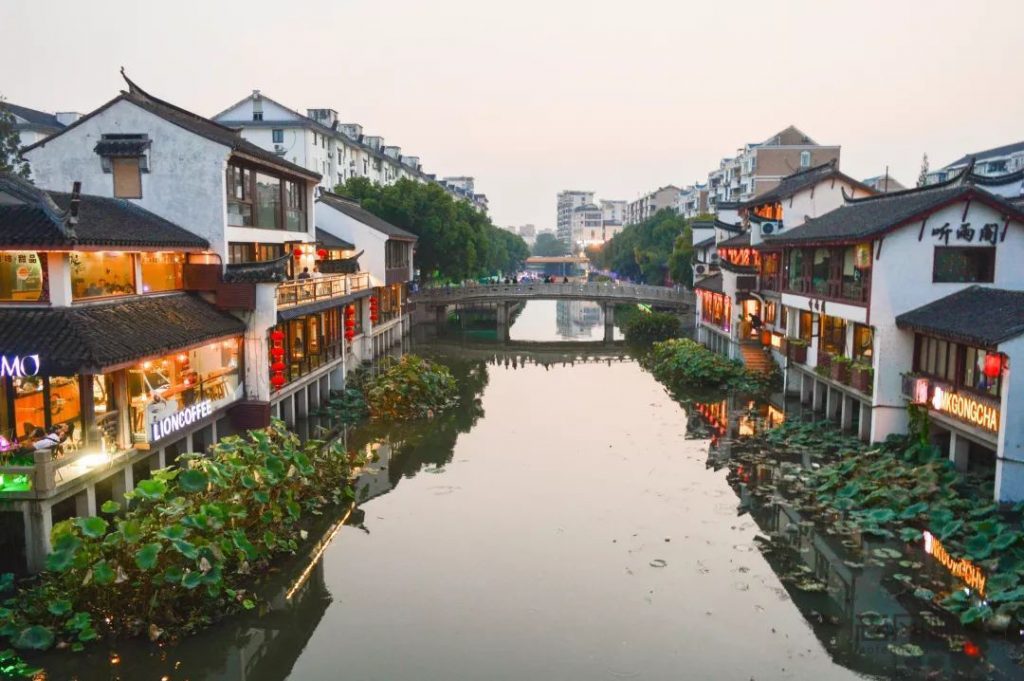qi bao old street