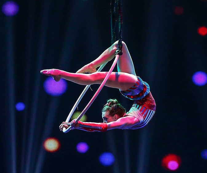 Amazing Acrobats Of Shanghai