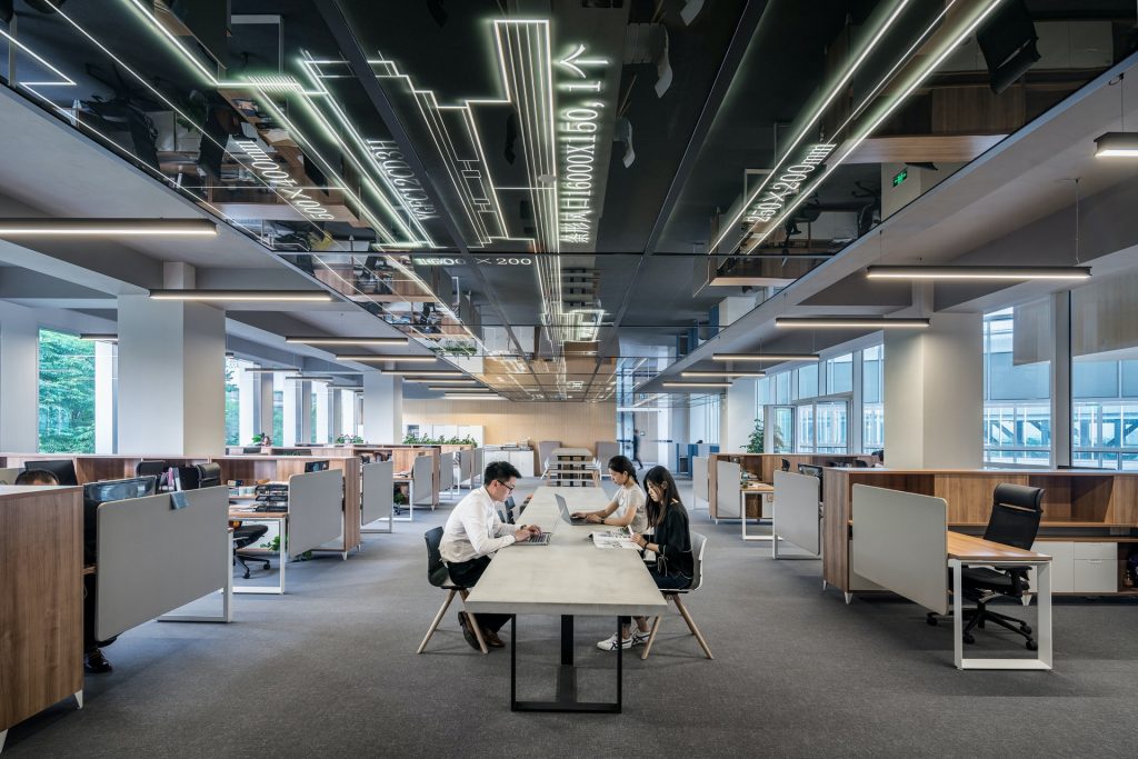 lycs-architecture-U2BI3G